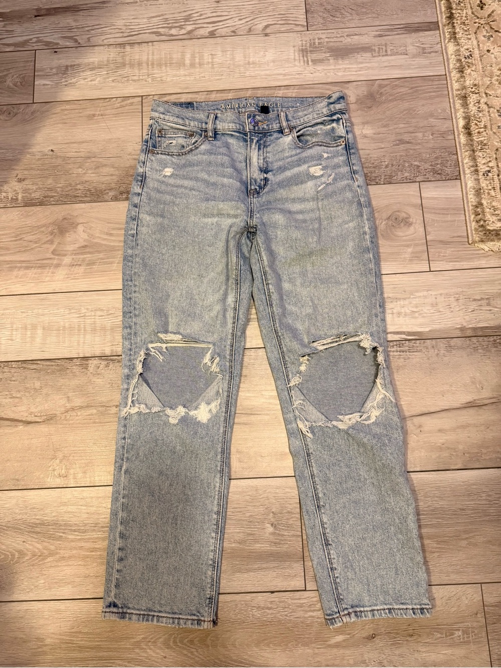 American Eagle light blue super high rise ankle straight